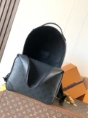 wholesale quality louis vuitton backpack m26765 discovery cargo